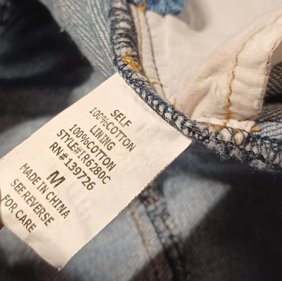 HONEY PUNCH Light Medium Wash Distressed Overall Jumpsuit Medium (RHOOC) - Picture 9 of 9